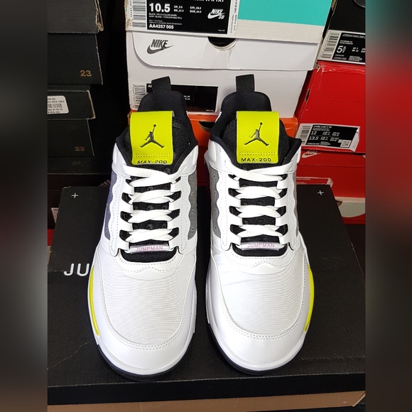 AIR JORDAN MAX 200 WHITE/FUCHSIA MEN'S US SIZE 9.5 BRAND NEW IN BOX - Picture 4 of 16